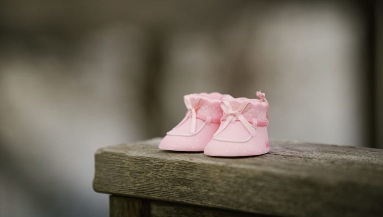 Best Shoes for Babies Learning to Walk: A Guide for Parents